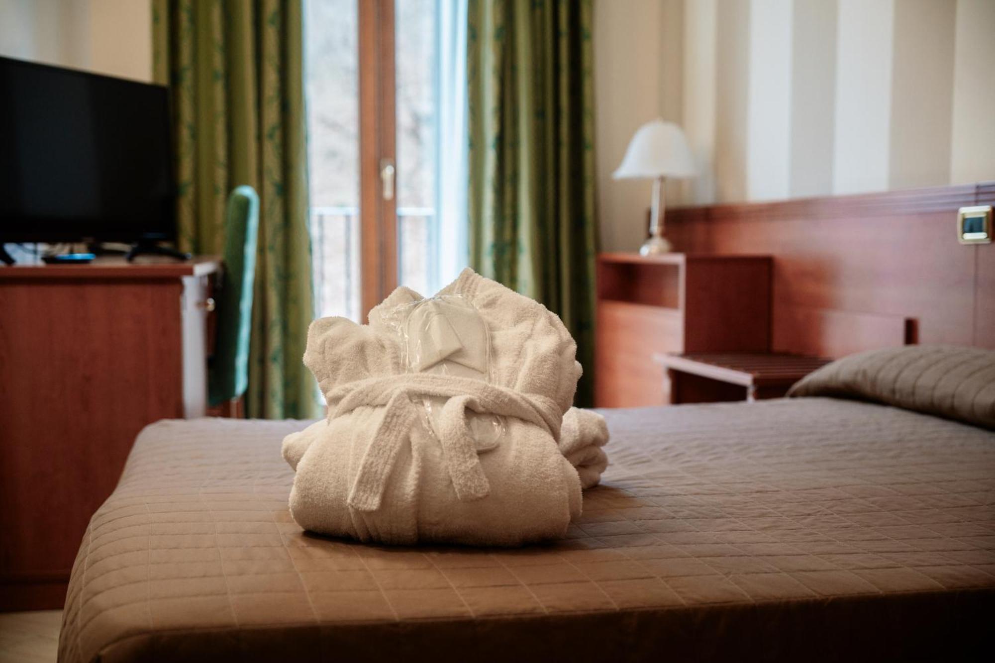 Grand Hotel Elite Cascia Esterno foto
